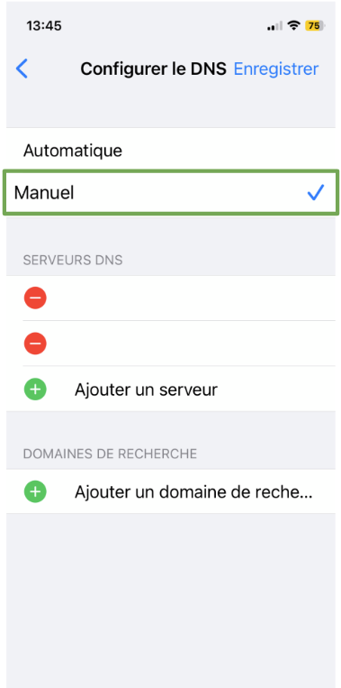 The Configure DNS menu of an iOS device, showing the option to switch to manual DNS settings.