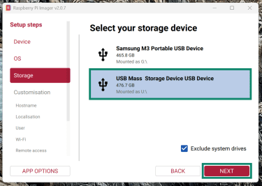 Screenshot showing the storage device selection menu in the Raspberry Pi OS setup.